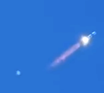 UFO OVER STARSHIP
