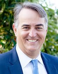 Why Medical Malpractice Victims Turn to Trial-Focused Lawyers — Carter Zinn Breaks Down the Difference